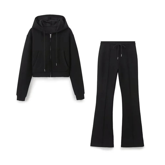 Set mit Kapuzen-Sweatshirt-Jacke und Trompetenhose
